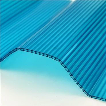 UNQ-930 gofrētā polikarbonāta panelis